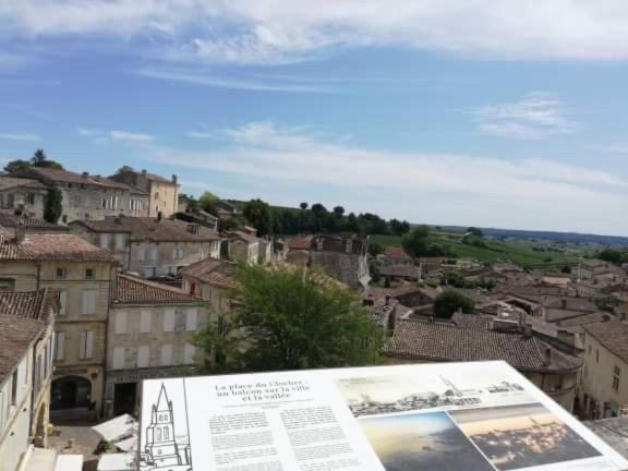 Gites De Le Camus Chevanceaux Exterior photo
